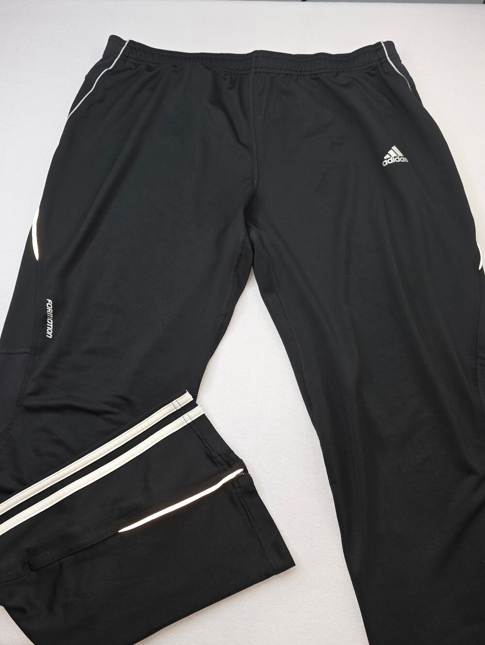 adidas Men's Athletic Joggers Black with White Trim Size Large Lightweight 3759 - Picture 1 of 9